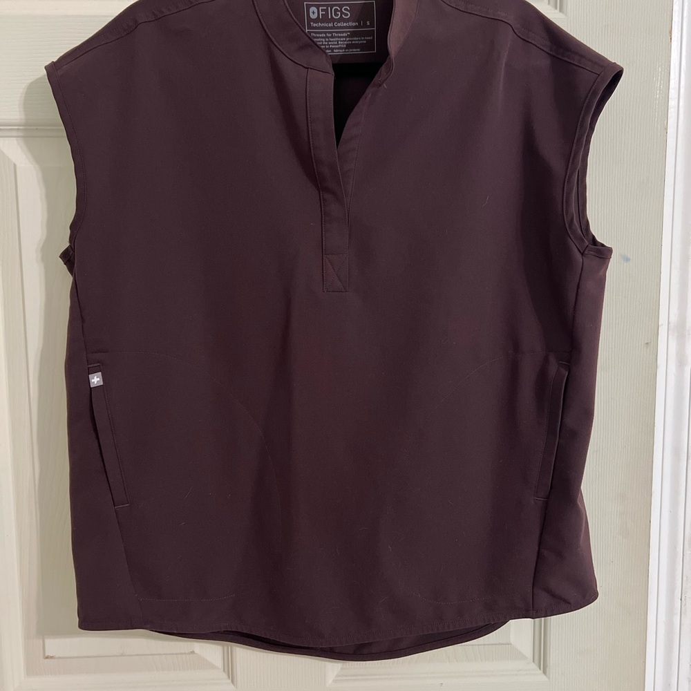 Figs Espresso Rafaela Oversized Scrub Top